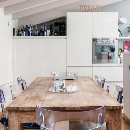 Joivy Isotta's House With 2 Cosy Balconies Appartement Côme