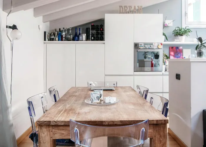 Joivy Isotta's House With 2 Cosy Balconies Apartamento Como