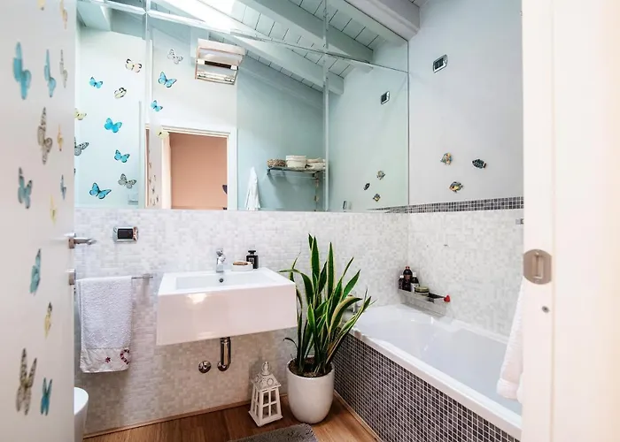 Apartamento Joivy Isotta's House With 2 Cosy Balconies *