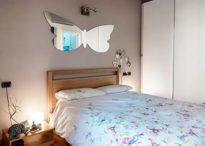 Apartamento Joivy Isotta's House With 2 Cosy Balconies Como