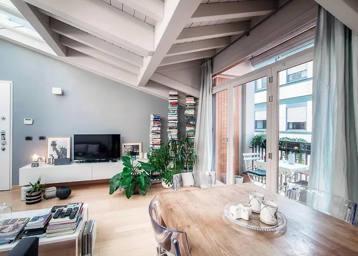 Joivy Isotta's House With 2 Cosy Balconies Como